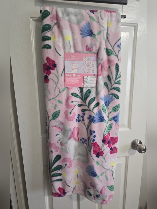 Disney Other - Disney Marie Plush Throw Blanket - Pink Floral
